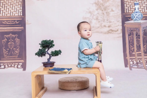 玉溪宝宝几个月笑出声